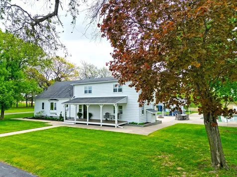 16002 State Highway 55 NW South Haven MN 55382