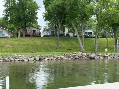 41349 Greenwood Trail Battle Lake MN 56515