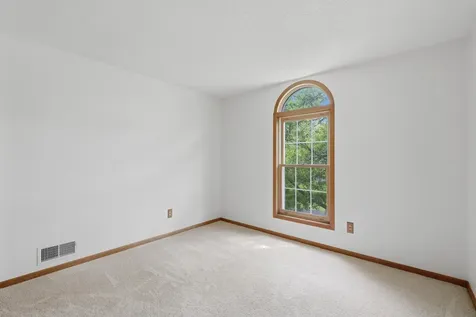 6621 Arlington Court Chanhassen MN 55317