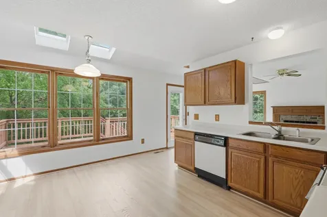 6621 Arlington Court Chanhassen MN 55317
