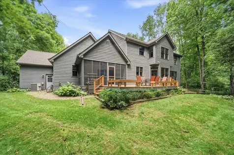 1009 Greenleaf Court Northfield MN 55057