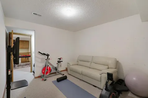 17126 New Market Drive Eden Prairie MN 55347