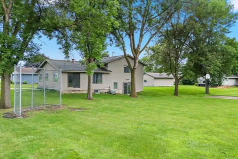 280 Colfax Avenue NE Hector MN 55342