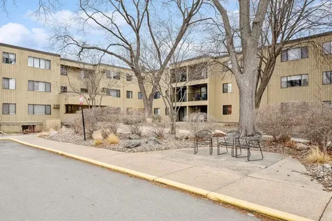 4101 Parklawn Avenue Edina MN 55435