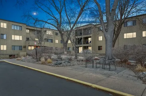 4101 Parklawn Avenue Edina MN 55435
