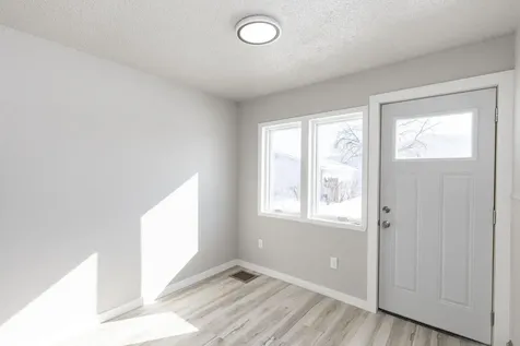 1548 3rd Avenue N Fargo ND 58102