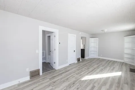 1548 3rd Avenue N Fargo ND 58102