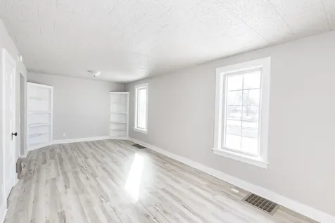 1548 3rd Avenue N Fargo ND 58102