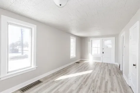 1548 3rd Avenue N Fargo ND 58102