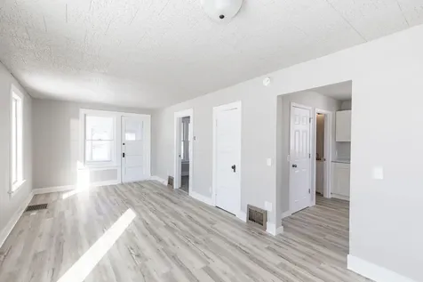 1548 3rd Avenue N Fargo ND 58102