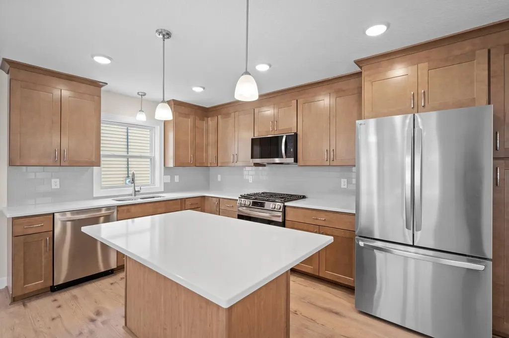 820 26th Avenue NE Minneapolis MN 55418