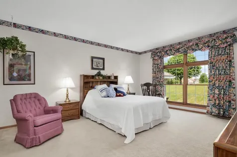 16270 Crystal Hills Drive Lakeville MN 55044