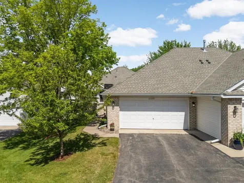 16270 Crystal Hills Drive Lakeville MN 55044