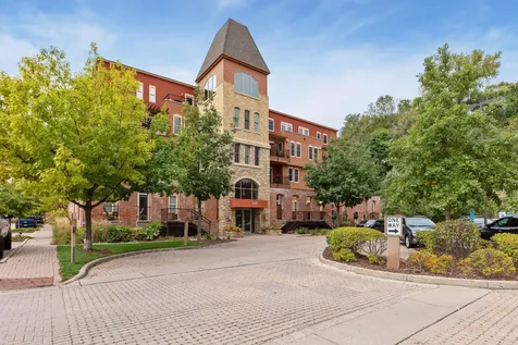 640 Main Street N Stillwater MN 55082