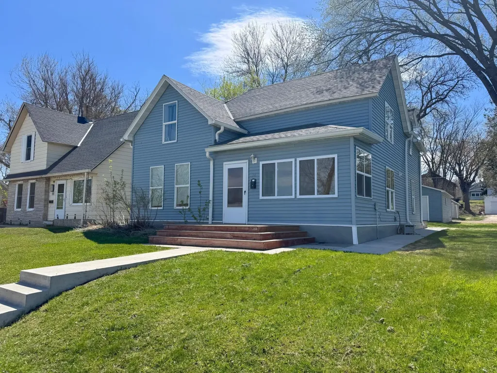 514 E Hampden Avenue Fergus Falls MN 56537