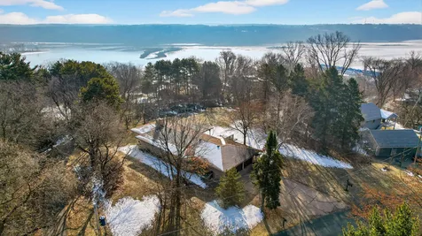 2216 Orwell Court N Stillwater MN 55082