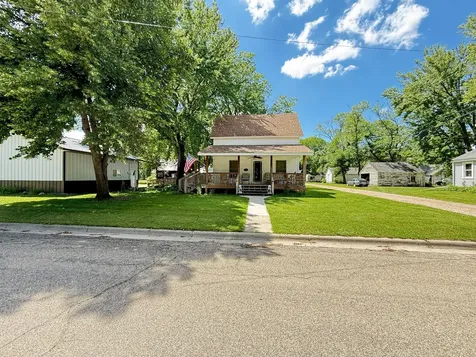 135 N Petrick Street Appleton MN 56208