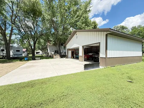 135 N Petrick Street Appleton MN 56208