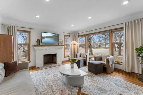 5455 Shoreview Avenue Minneapolis MN 55417