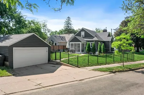 5455 Shoreview Avenue Minneapolis MN 55417