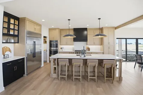 6520 Selkirk Drive S Fargo ND 58104