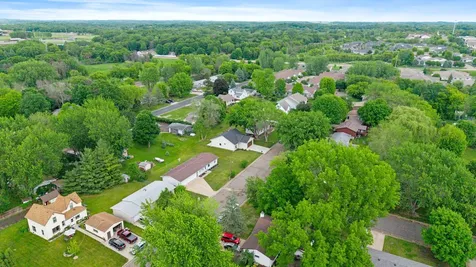 602 Freeman Avenue S Delano MN 55328