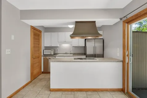 6425 Barrie Road Edina MN 55435