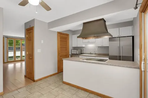 6425 Barrie Road Edina MN 55435