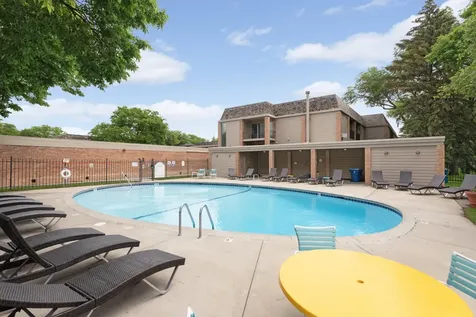 6425 Barrie Road Edina MN 55435