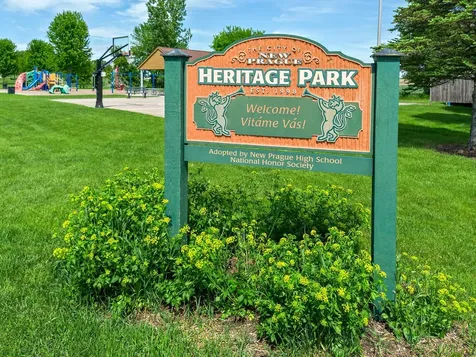 900 Heritage Trail NE New Prague MN 56071