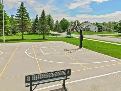 900 Heritage Trail NE New Prague MN 56071