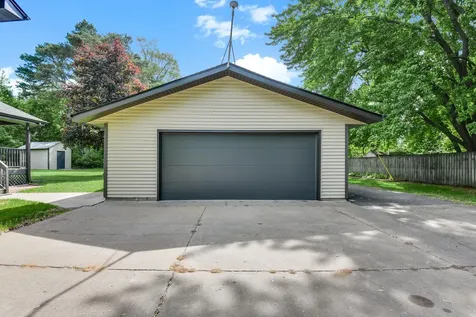 7953 Woodlawn Drive Mounds View MN 55112