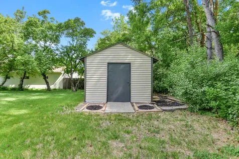 7953 Woodlawn Drive Mounds View MN 55112