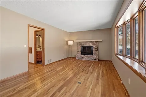 2640 Queensland Lane N Plymouth MN 55447