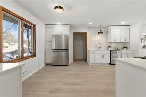 2640 Queensland Lane N Plymouth MN 55447