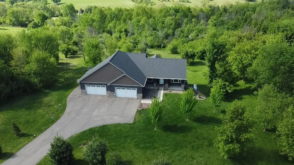 W9397 637th Avenue Ellsworth WI 54011