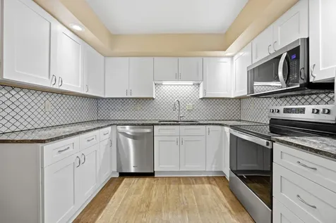 326 10th Avenue S Fargo ND 58103