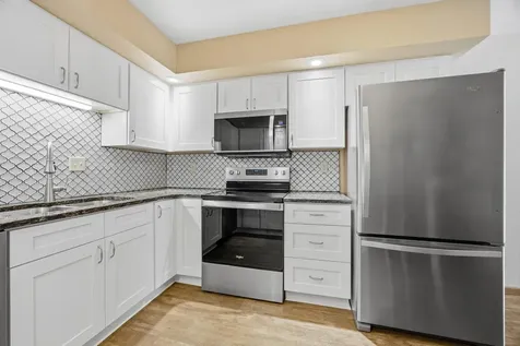 326 10th Avenue S Fargo ND 58103