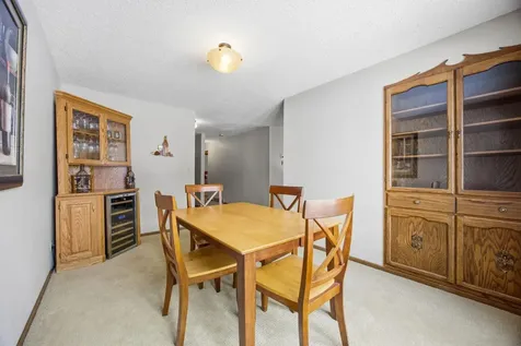 326 10th Avenue S Fargo ND 58103
