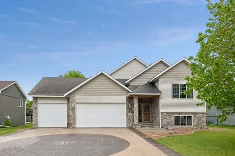 937 S Cedar Street Belle Plaine MN 56011
