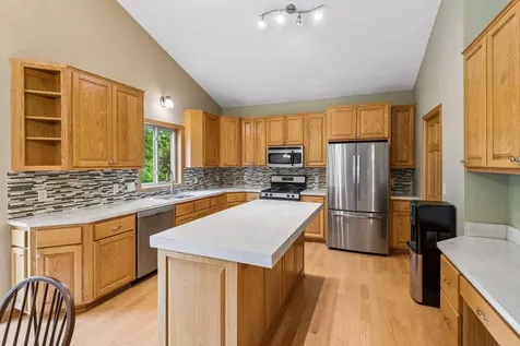 937 S Cedar Street Belle Plaine MN 56011