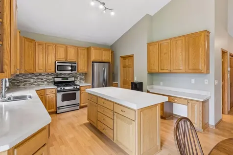 937 S Cedar Street Belle Plaine MN 56011