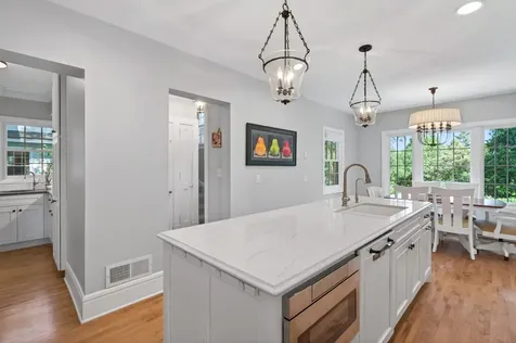 40 Dellwood Avenue Dellwood MN 55110