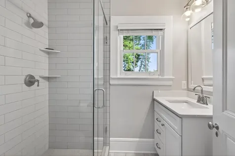 40 Dellwood Avenue Dellwood MN 55110
