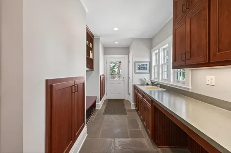 40 Dellwood Avenue Dellwood MN 55110