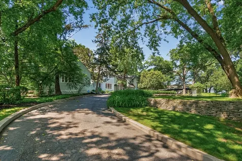 40 Dellwood Avenue Dellwood MN 55110