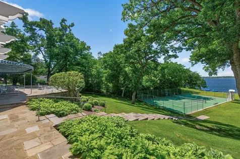 40 Dellwood Avenue Dellwood MN 55110