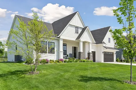 1461 Palmer Drive N Lake Elmo MN 55042