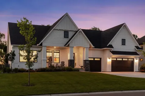 1461 Palmer Drive N Lake Elmo MN 55042