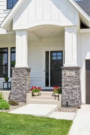 1461 Palmer Drive N Lake Elmo MN 55042